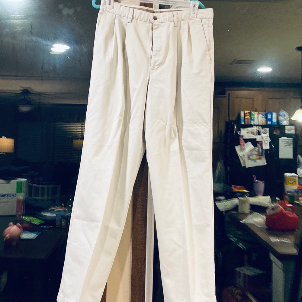 Docker khakis